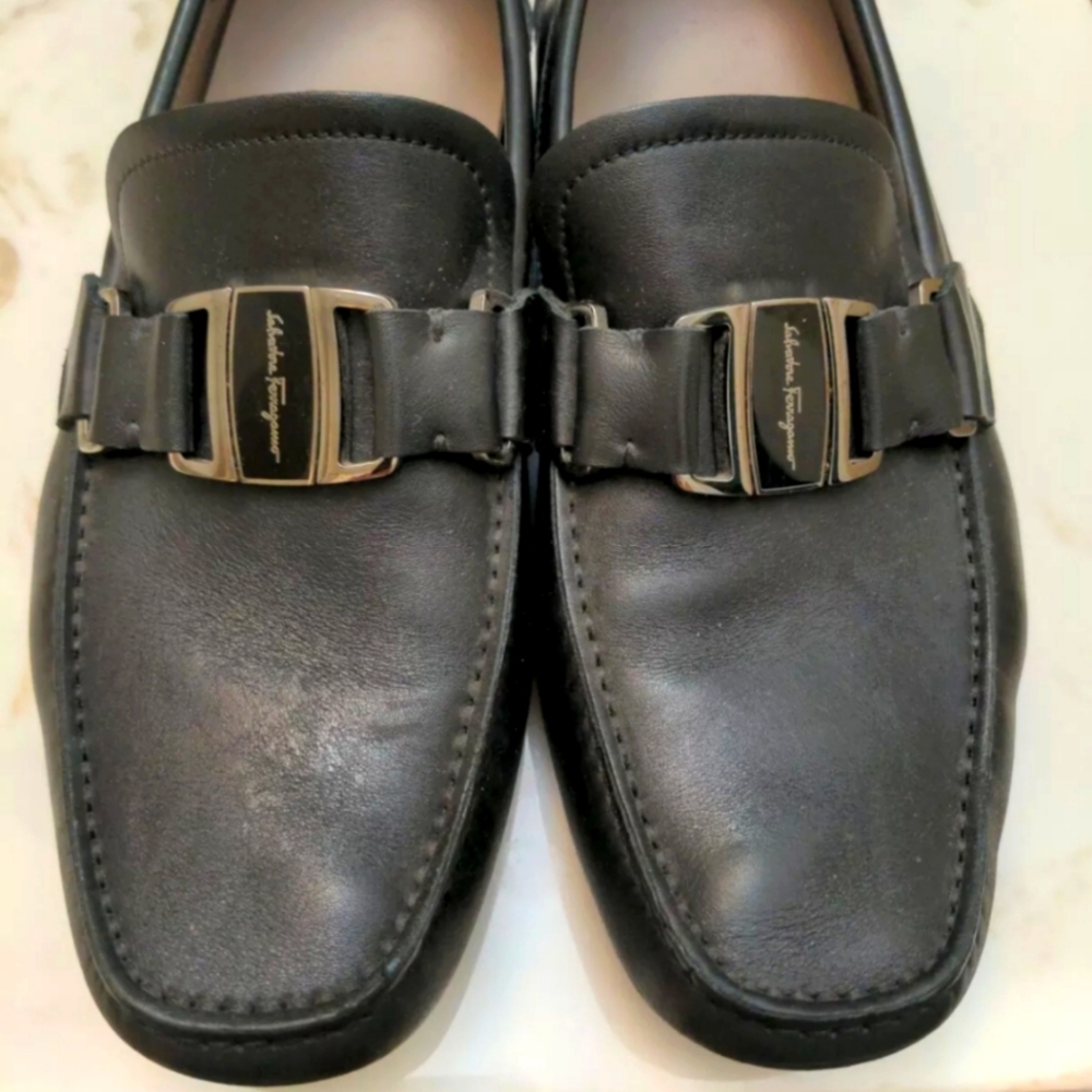 SALVATORE FERRAGAMO Men's Black Leather Loafers Dress Shoes Size 7